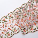 Pizzo di tulle ricamato a fiori per lingerie