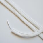 Canal blanco antiguo para los aros de sujetador | 2m de cinta de túnel