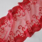 Pizzo rosso ricamato in tulle con lurex per lingerie