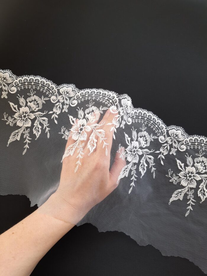 2m mirrored set white embroidered voile lace trim for sewing underwear, floral embroidered lace for bra making - Image 4