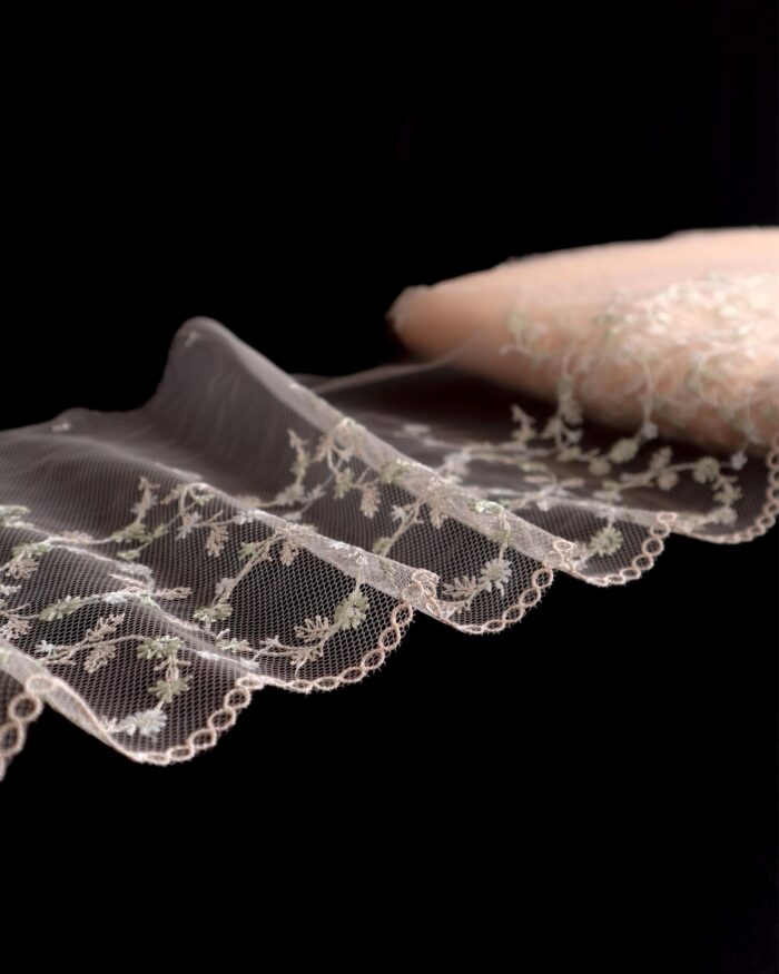 2m mirrored set beige embroidered voile lace trim for sewing underwear, floral embroidered lace for bra making - Image 2