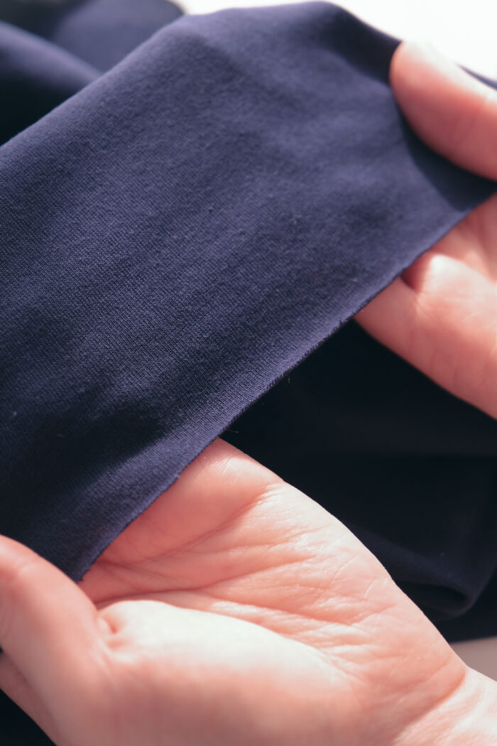 Tejido azul oscuro para refuerzo/forro de ropa interior - Imagen 3