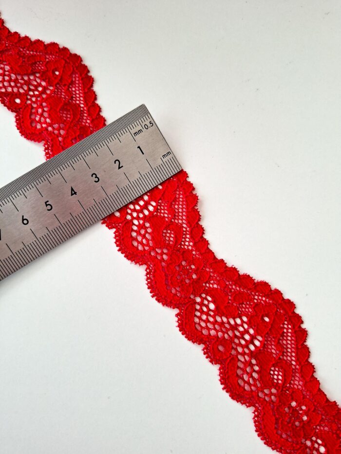 Passamaneria in pizzo elasticizzato rosso, larghezza 3,5 cm/1,37'' - immagine 3