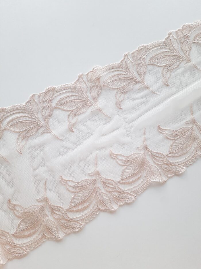 Beige embroidered lace - Image 3