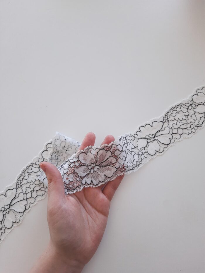 Bordure en dentelle extensible étroite, largeur 5 cm/1,96 po – Image 3