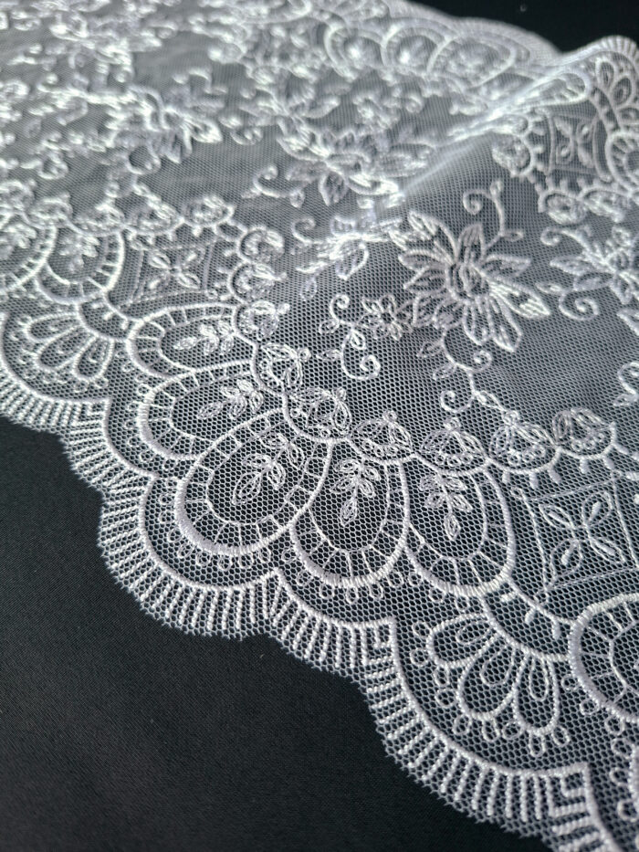 galon de dentelle en tulle brodé blanc pour la confection de soutiens-gorge, largeur 20,5 cm – Image 5