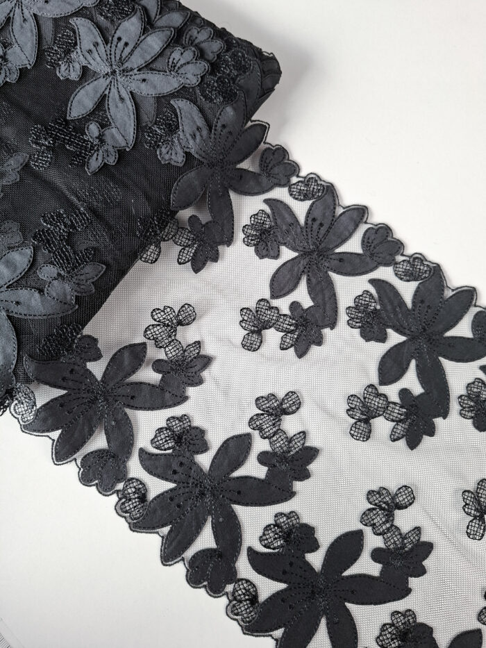 pizzo floreale ricamato nero per cucito lingerie, larghezza 23,0 cm/9,05" - immagine 1