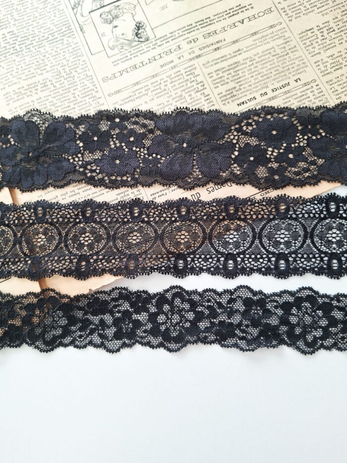 Black stretch lace trim - Image 4