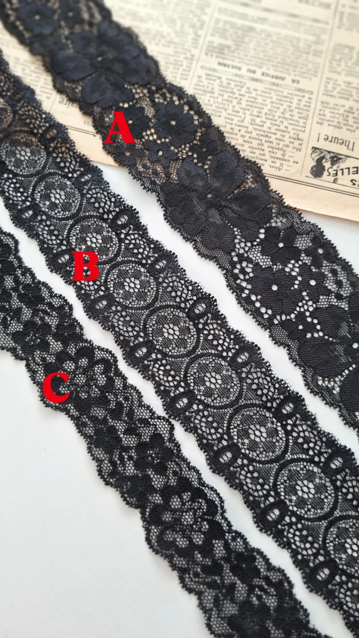 Black stretch lace trim - Image 3