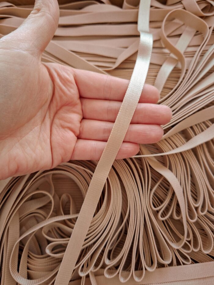2 mètres d’élastique de bretelle coloris amande, en largeurs 10 mm, bretelle de soutien-gorge pour la couture de lingerie – Image 2